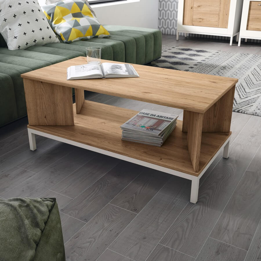 Mesa auxiliar de madera con patas de hierro lacadas en blanco